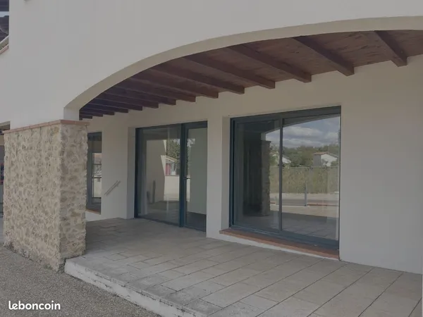 Local 120 m² Mont-de-Marsan