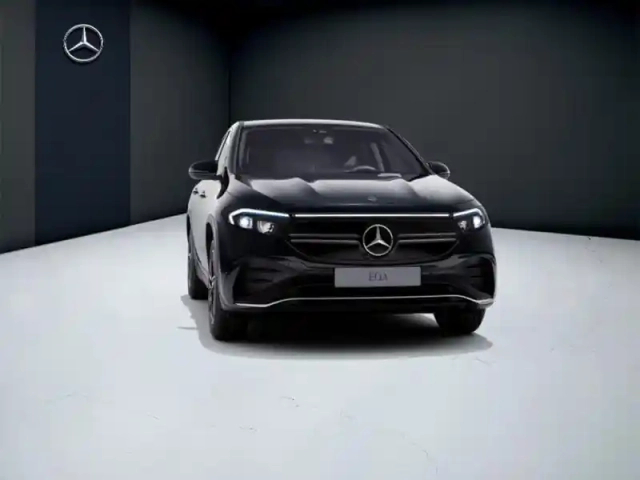 Mercedes Eqa 250+ amg line — photo 11