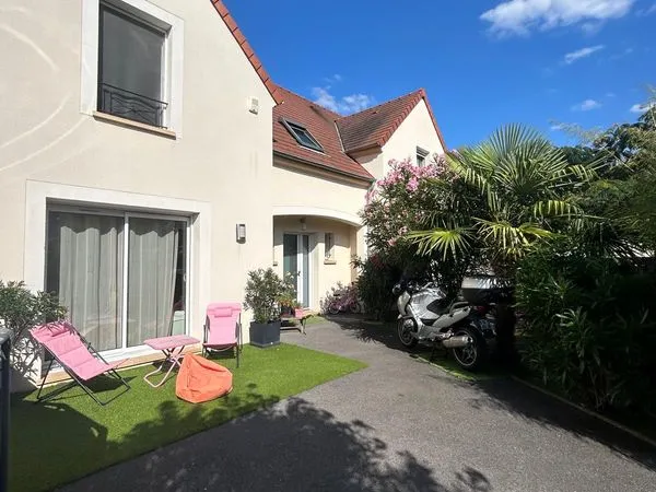 Maison 8 pièces 196 m
