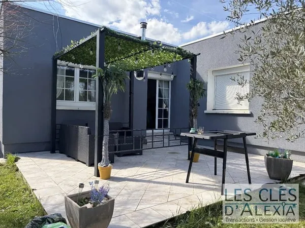 Maison plain pied -trois chambres -garage