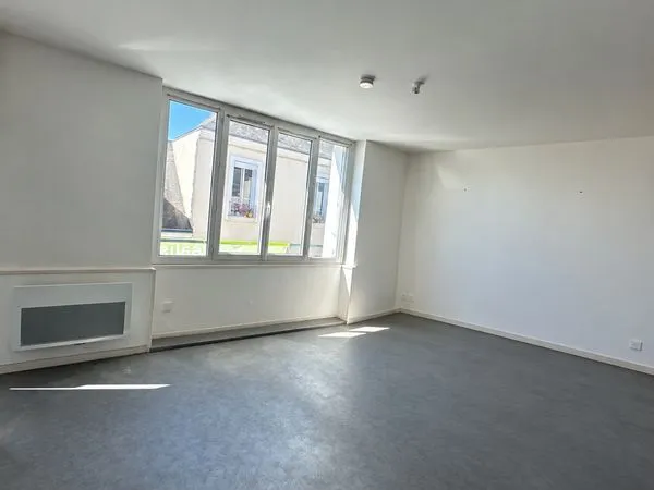 Appartement T2 lumineux - Ecommoy