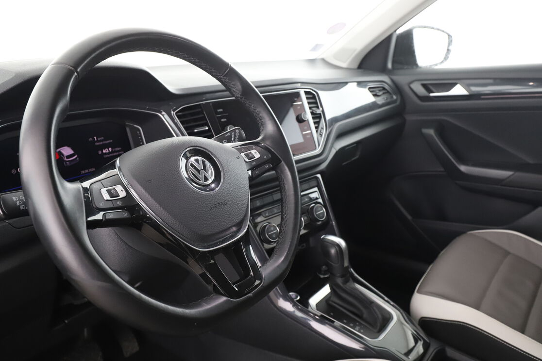 Volkswagen T-Roc 1.5 TSI EVO Carat Exclusive DSG7 — photo 10
