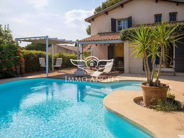 Maison T7 avec piscine