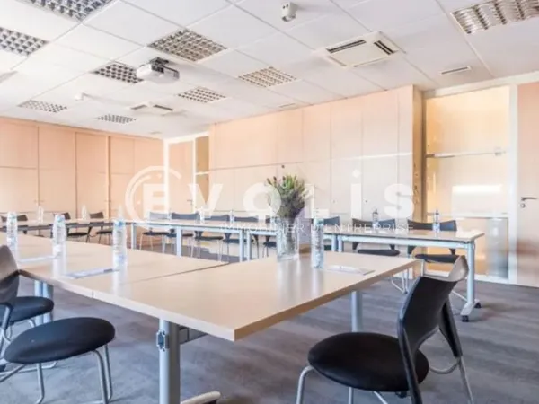Bureaux 81 m²