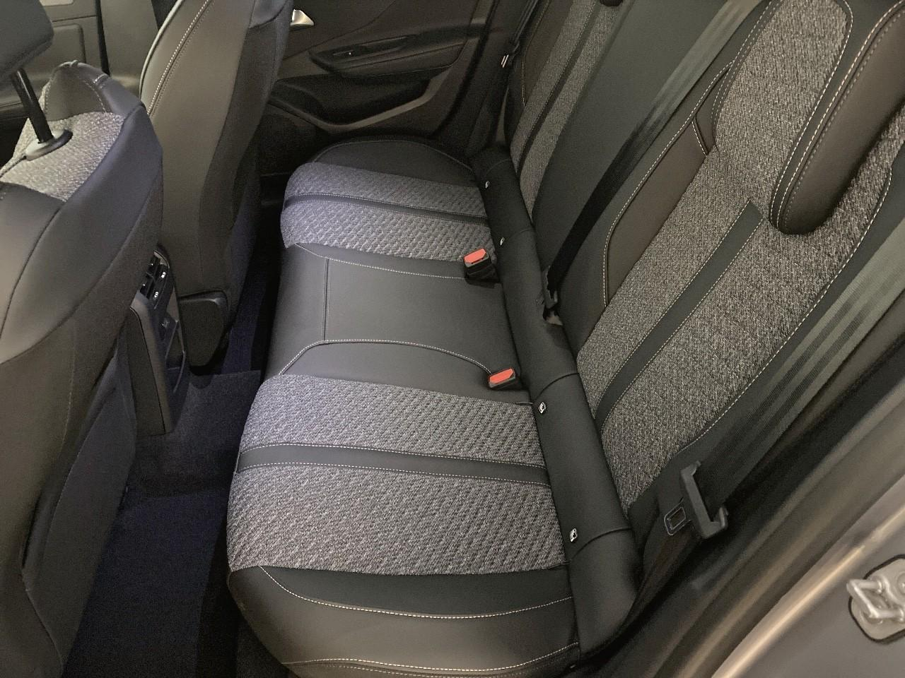 Peugeot 308 bluehdi 130ch s&s eat8 allure — photo 10