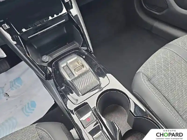 Peugeot 208 hybrid 100 e-dcs6 — photo 18