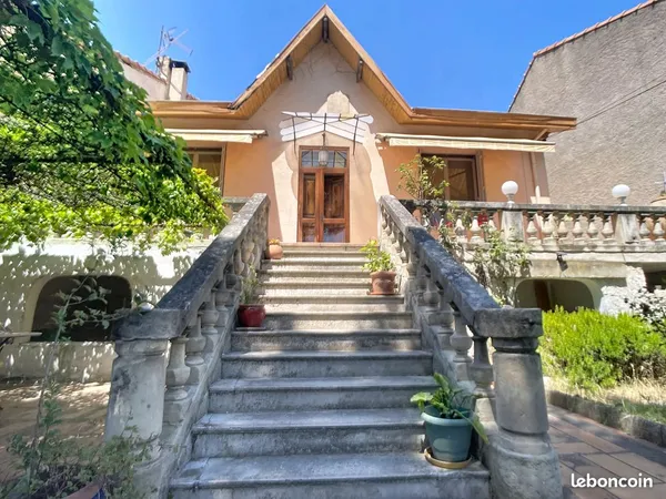 Maison 6 pièces 160 m²