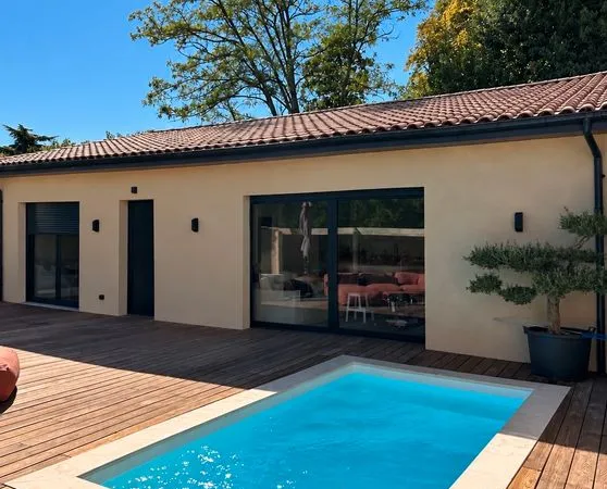 Maison entièrement rénovée en 2025 - 105 m² - Piscine - Terrain 245 m² - Calme absolu