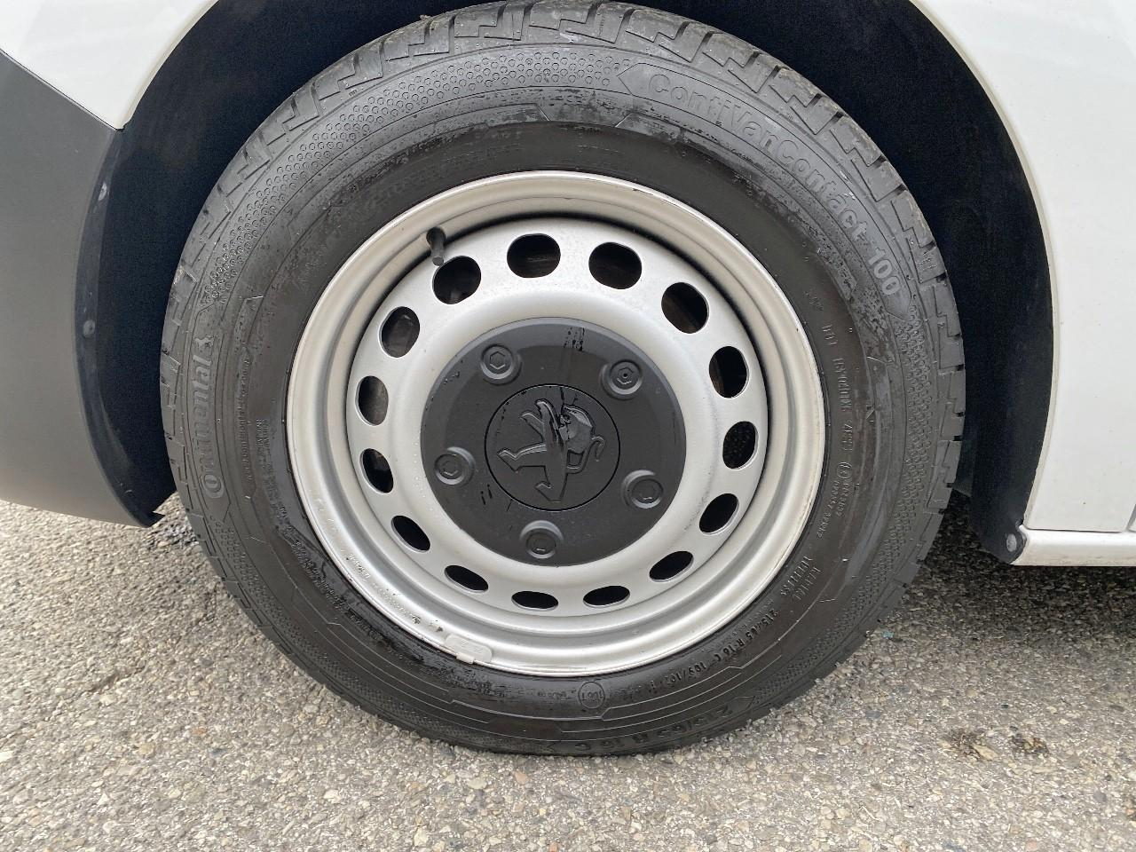Peugeot Expert m 1.5 bluehdi 120ch s&s — photo 11