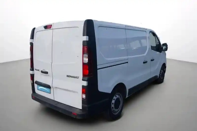Renault Trafic fgn l1h1 3000 kg blue dci 130 — photo 6