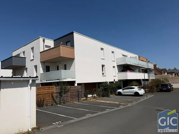 A VENDRE EN EXCLUSIVITE GIC-BI BEAU 3PP AVEC GRAND BALCON SUD-OUEST A CAEN-FLEURY.