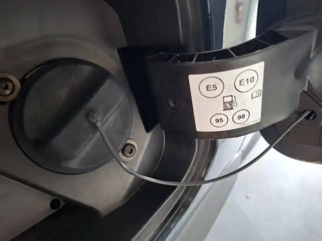 Renault Captur tce 90 — photo 25