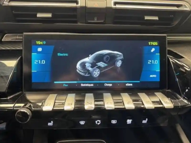 Peugeot 508 hybrid 225 e-eat8 — photo 9