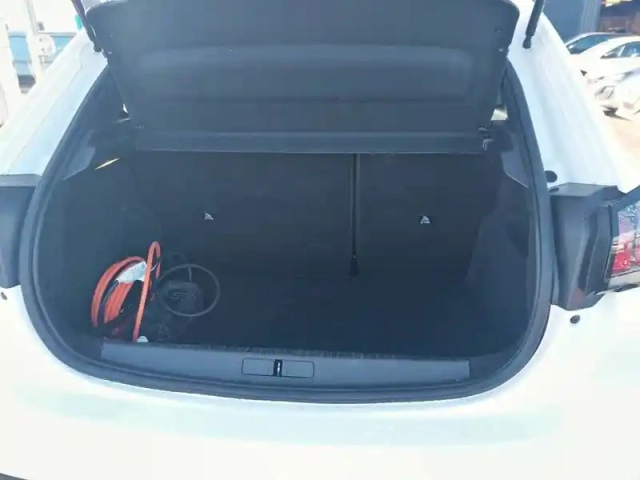 Peugeot 208 electrique 50 kwh 136ch — photo 6