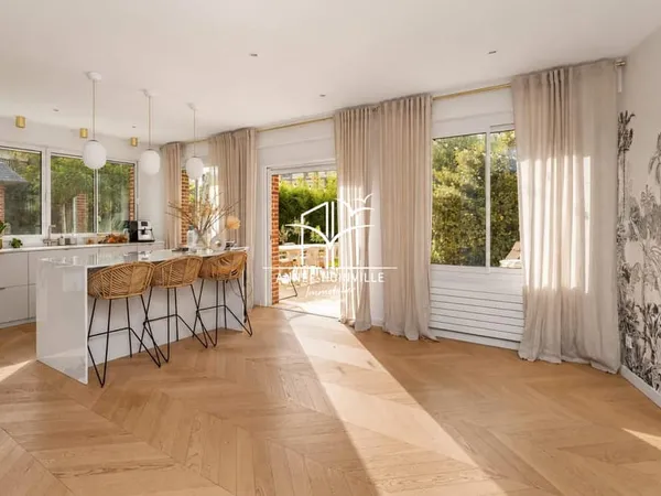 MAISON FAMILIALE À 100 M DE LA PLAGE