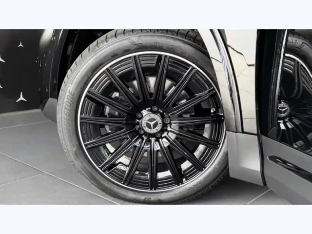 Mercedes Gla 200 d amg line — photo 9