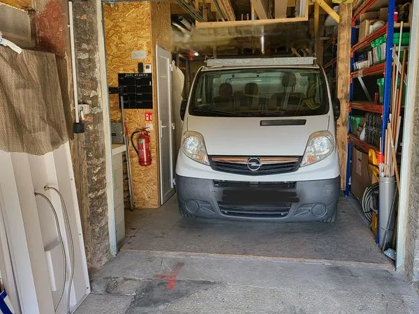Local Entrepôt Garage