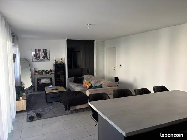 Appartement T3 en rez-de-chaussée avec grand extérieur