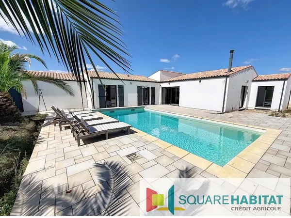 Plain-pied de 146m², 4 CH, piscine, garage, 777m² de terrain