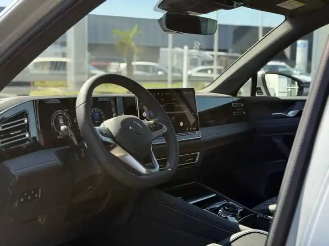 Volkswagen Tiguan 1.5 ehybrid 204ch dsg6 — photo 22