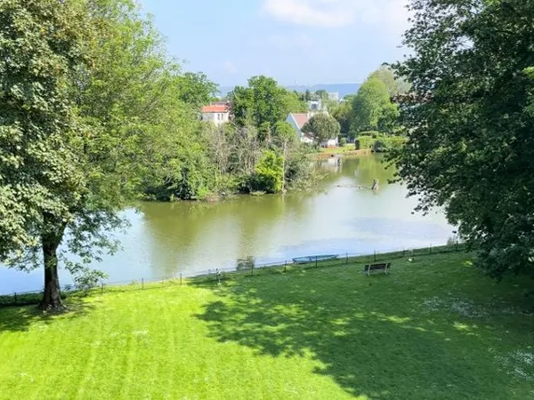 Vends appartement 107m² dans copropriété sur le Petit Lac d'Enghien
