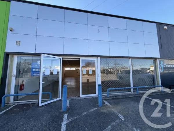 Local 1 pièce 350 m²