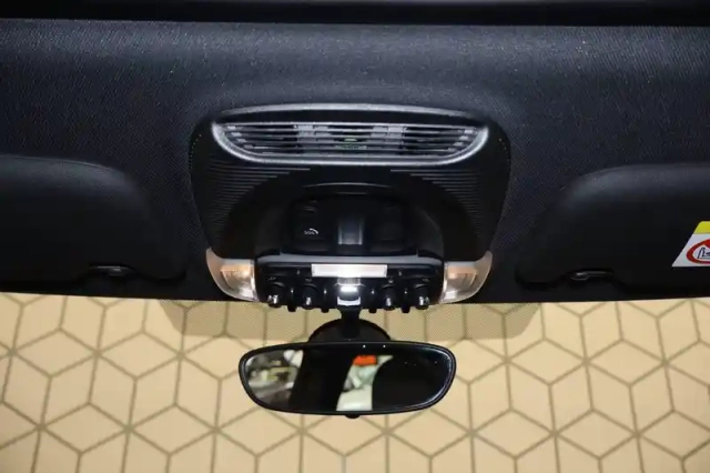 Mini Mini hatch 3 portes cooper 136 ch bva7 — photo 77