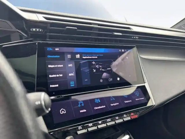 Peugeot 408 phev 225 e-eat8 — photo 60