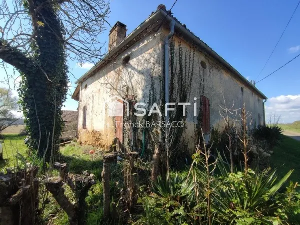 FERME A RESTAURER EN CAMPAGNE AVEC 2,5 hectares