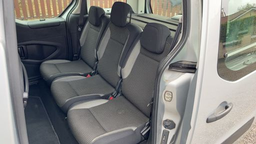 Peugeot Partner Tepee 1.6 BlueHDi 100 - Outdoor – 2018 – 83141 km – Diesel – Boîte Manuelle — photo 18