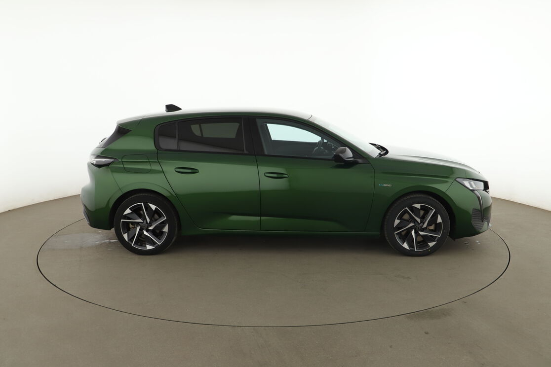 Peugeot 308 1.6 PHEV Allure Pack e-EAT8 — photo 6