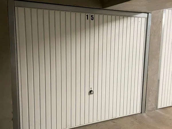 à vendre - lot de 2 box fermés