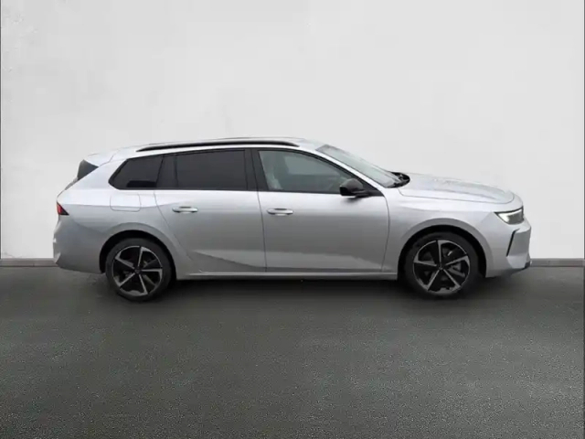Opel Astra sports tourer 1.5 diesel 130 ch bva8 — photo 4