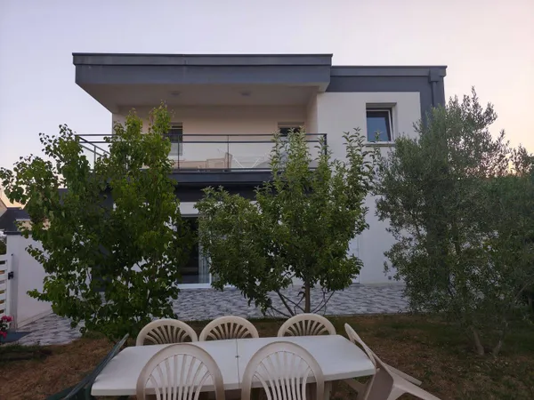 Maison 7 pièces 165 m²