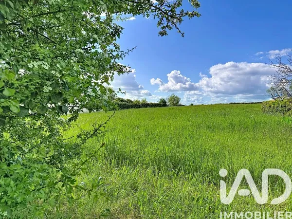 Terrain 1694 m²