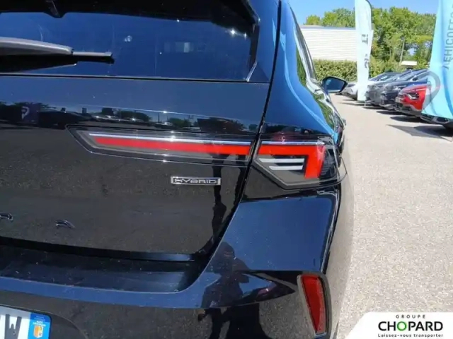 Opel Astra hybrid 180 ch bva8 — photo 23