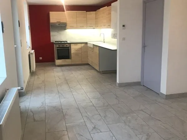 Appartement à louer à 250m des Arcades