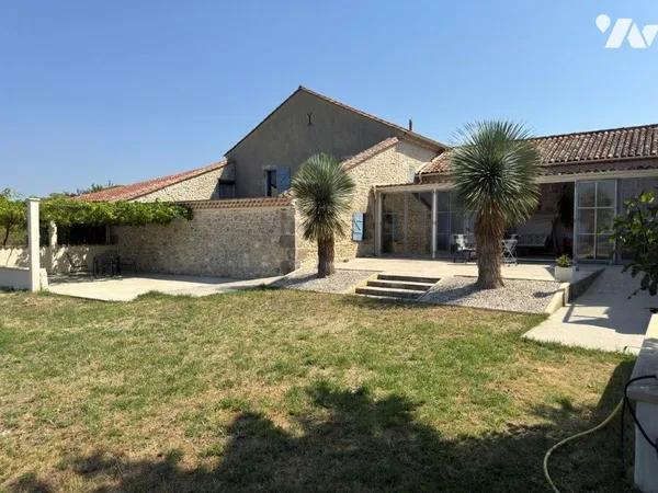 Maison 4 pièces 238 m²
