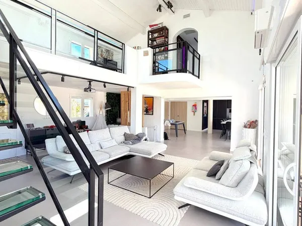 Maison 6 pièces 180 m²