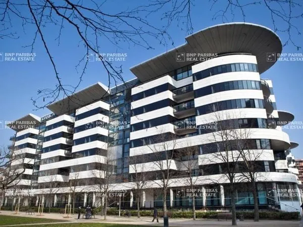 Bureaux 3056 m²