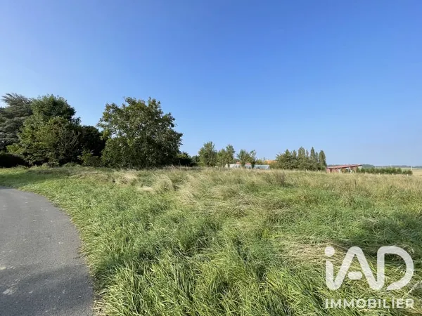 Terrain 1296 m²