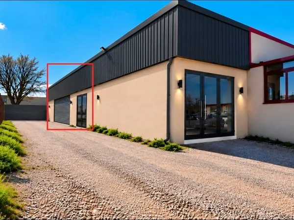 LOCAL COMMERCIAL / PROFESSIONNEL À LOUER - 85 m² - BAILLARGUES (34670)