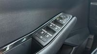 Renault Austral 1.2 E-Tech full hybrid 200ch Iconic- 24 — photo 32