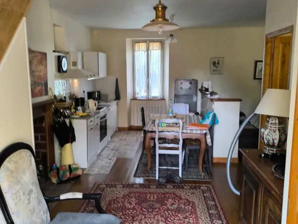 Ventes maison avec joli parc et boise