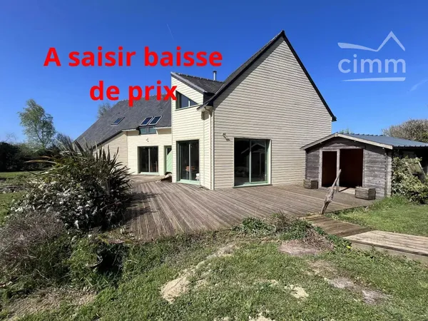 Maison T5 ossature bois de 177 m² habitable et 215 m² au sol sur 8000 m² de terrain clos à Héric