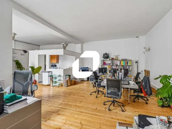 A louer Bureaux 95m² Paris