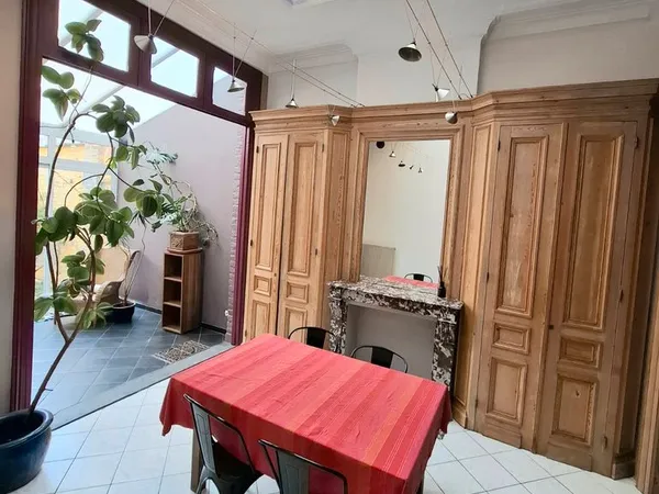 Grand T2,Grand T2 - Rdc maison bourgeoise avec jardin