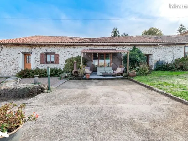 Ferme 19 pièces 375 m²
