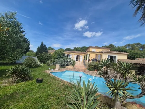 Maison à vendre 6 pièces proche de QUISSAC (30)