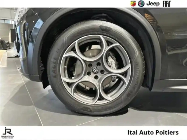 Alfa Romeo Stelvio 2.2 diesel 160ch sprint at8 (malus paye) — photo 9